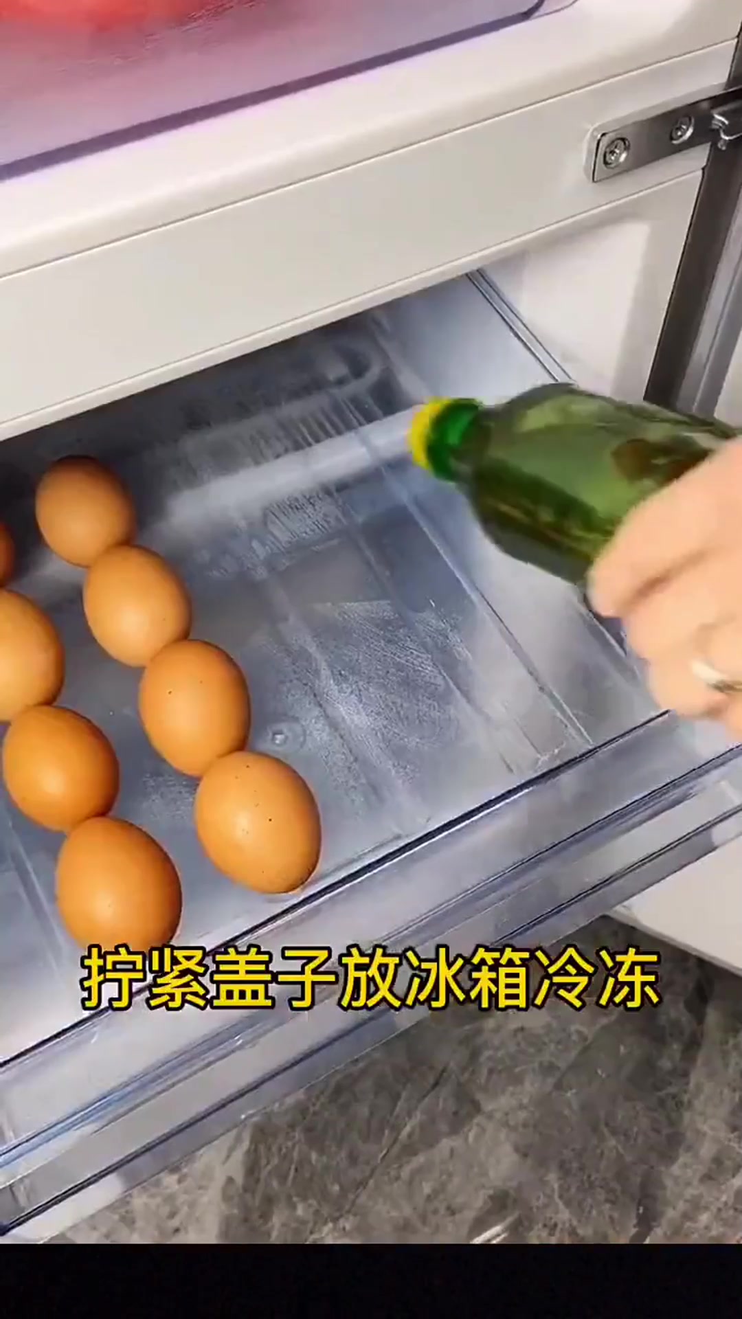 分享今日生活小妙招,保存新鲜的小龙虾,这一招你们学会了吗?