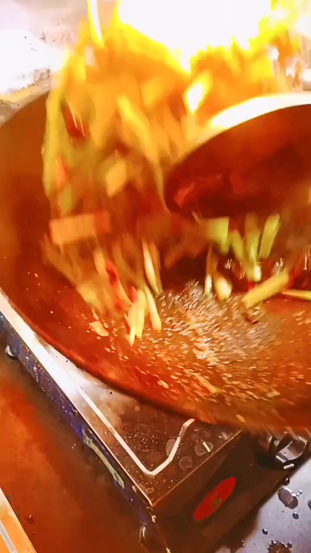 芹菜炒肉丝,简单的一道家常菜,做起来没这么难