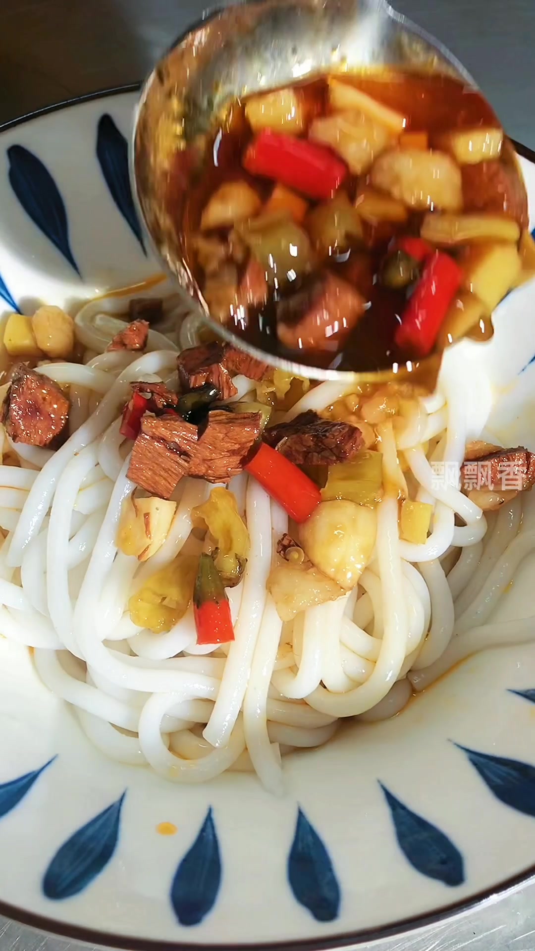 早餐吃啥,来碗#泡椒牛肉粉#,鲜香美味,贵州人都喜欢