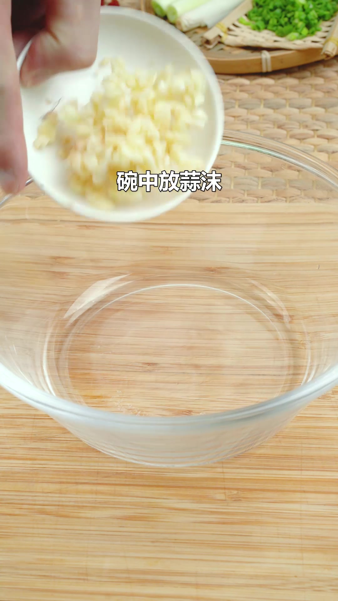 追剧观赛的神仙伴侣,凉拌土豆片,又香又辣,做法还很简单