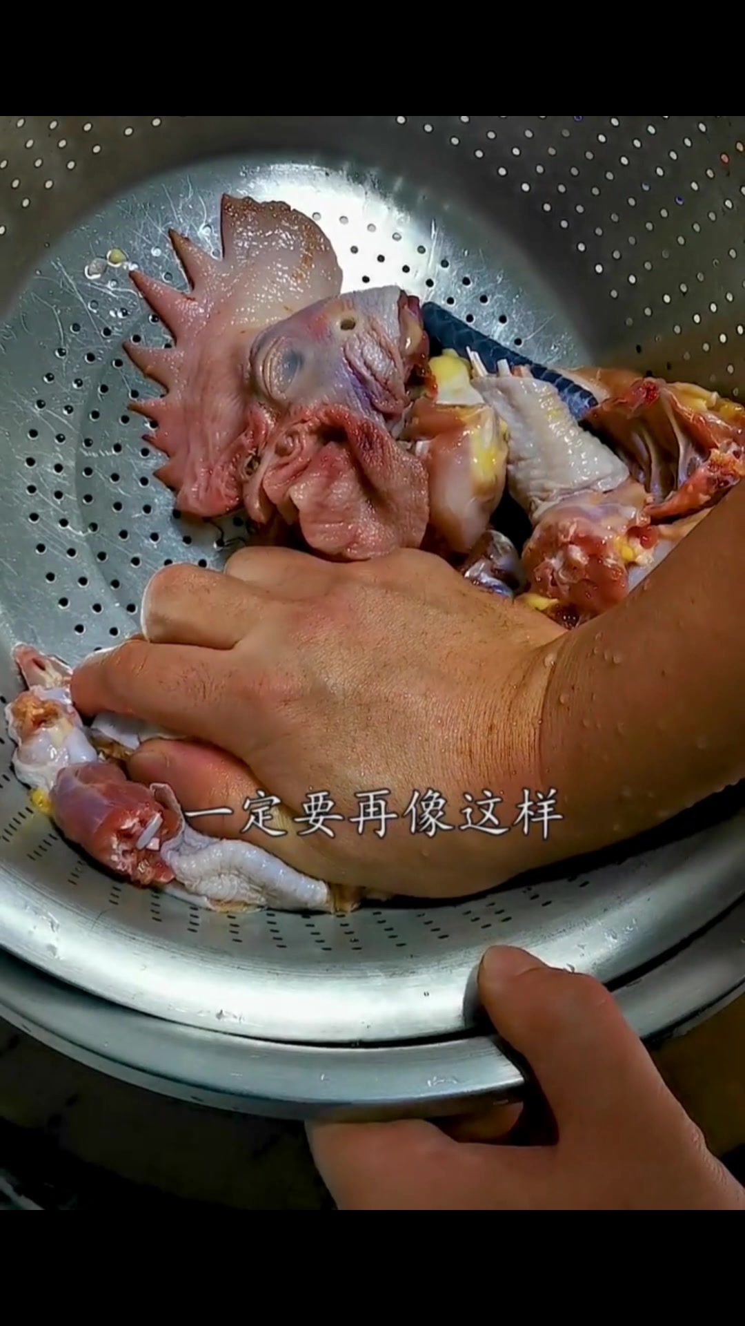 只有用心才能做出美味的佳肴:肥肠鸡
