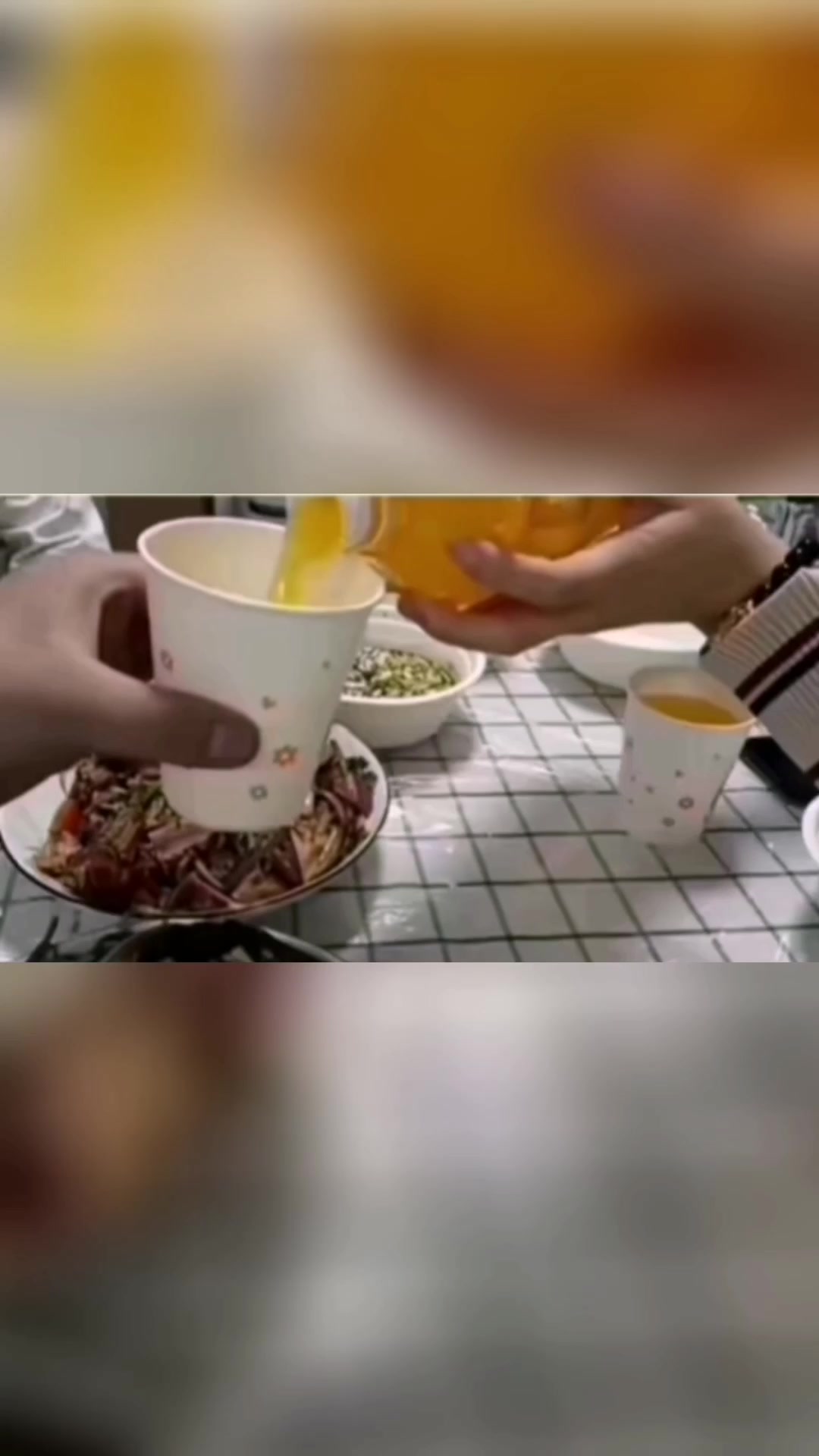 吃饭时手抖怎么办?