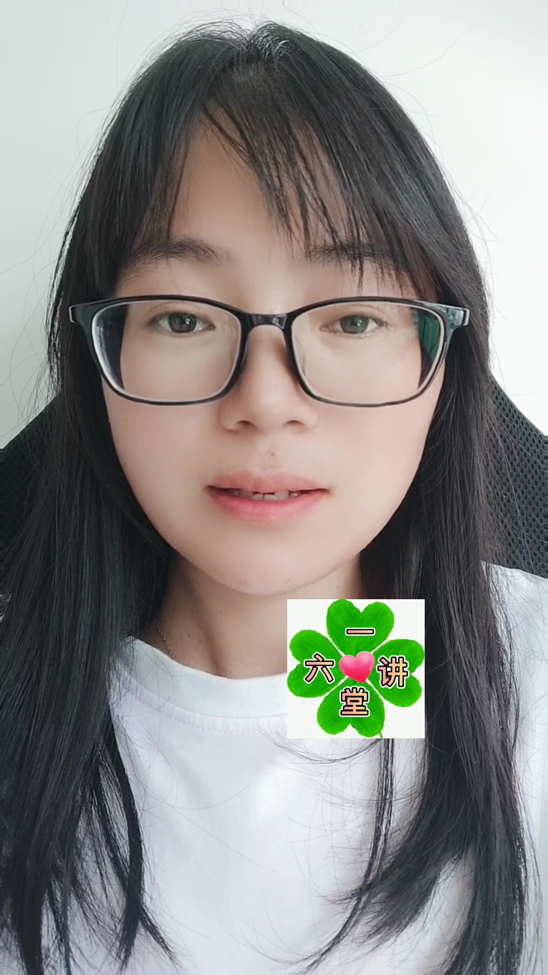丑小鸭告诉我们一个什么道理