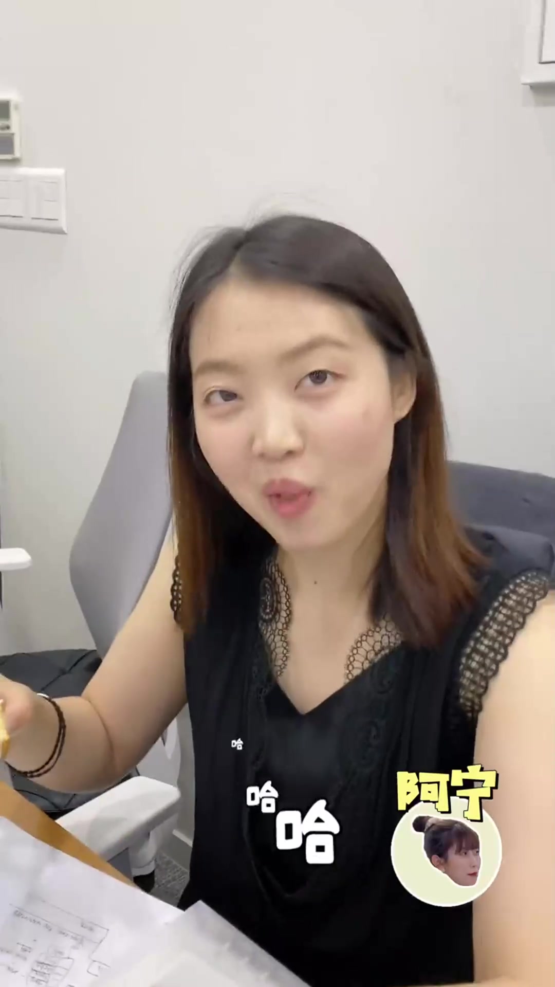 韩国同事被中国美食吸引的一天,牛轧糖饼干,就问是你的最爱吗?