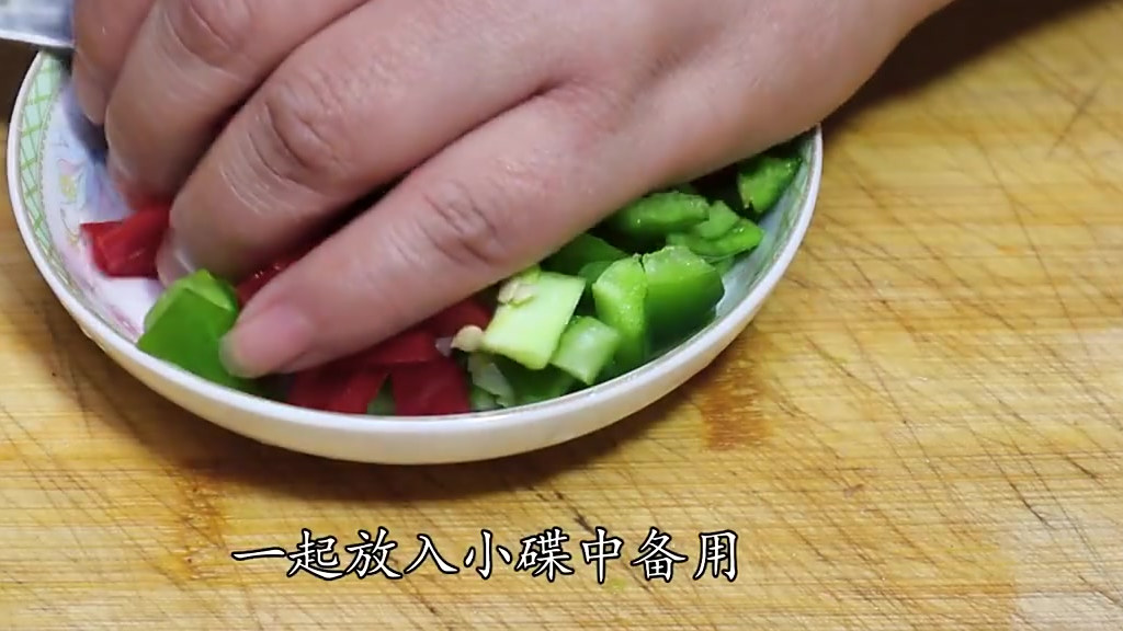 把啤酒倒进猪肝中,没想到这么好吃! 啤酒 猪肝 美味食谱 家常菜 烹饪技巧 把啤酒倒进猪肝