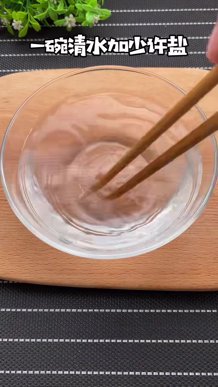 教你一辈子都吃不够的煎馒头片做法,简单又好吃