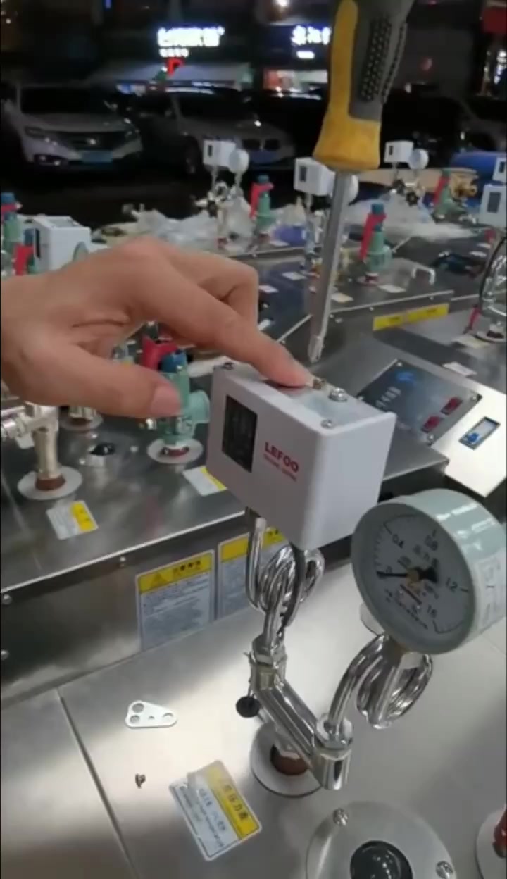 电加热蒸汽发生器压力怎么调节