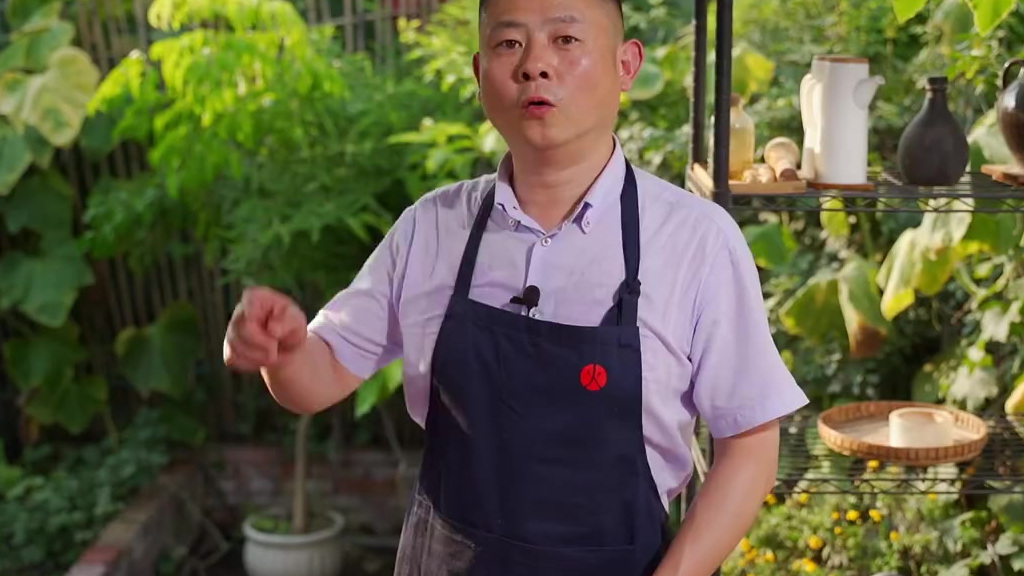 快周末了,烧一碗川味烂肉烧茄子吃吃~(火筵家常) 