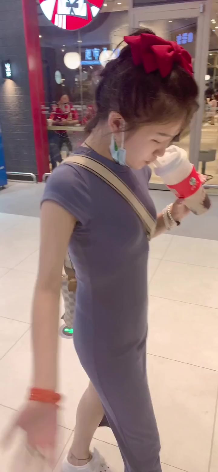 爱喝奶茶的小姐姐,居然还有这样说的神技,是不是有点夸张了!