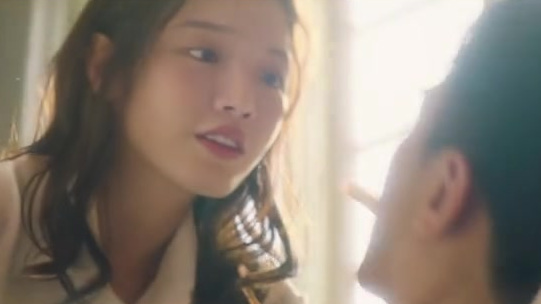 电影《美人鱼》发布单人海报丨“小林允”@林妍柔 携新作品《美人鱼》电影来袭!看她如何跨越种