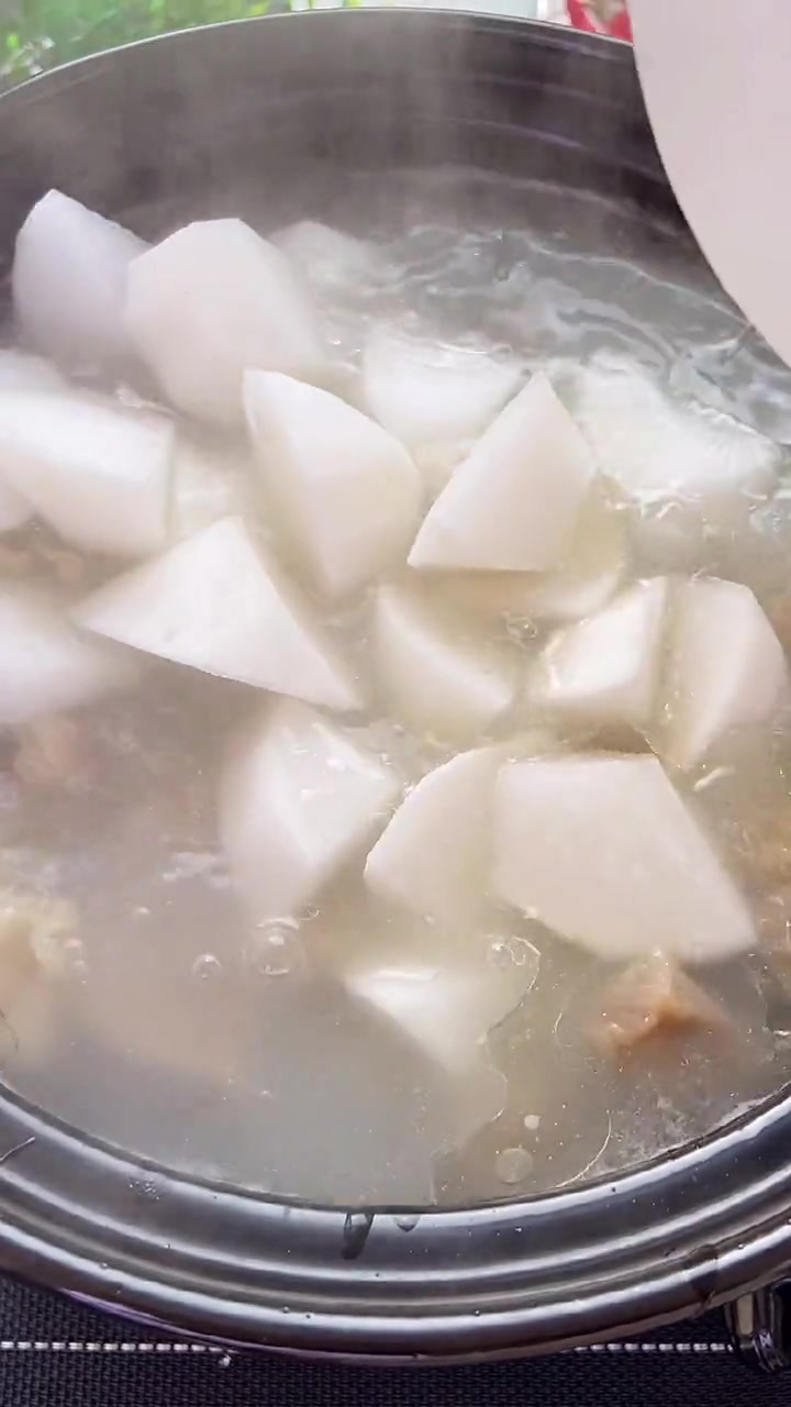 清炖牛肉汤的做法