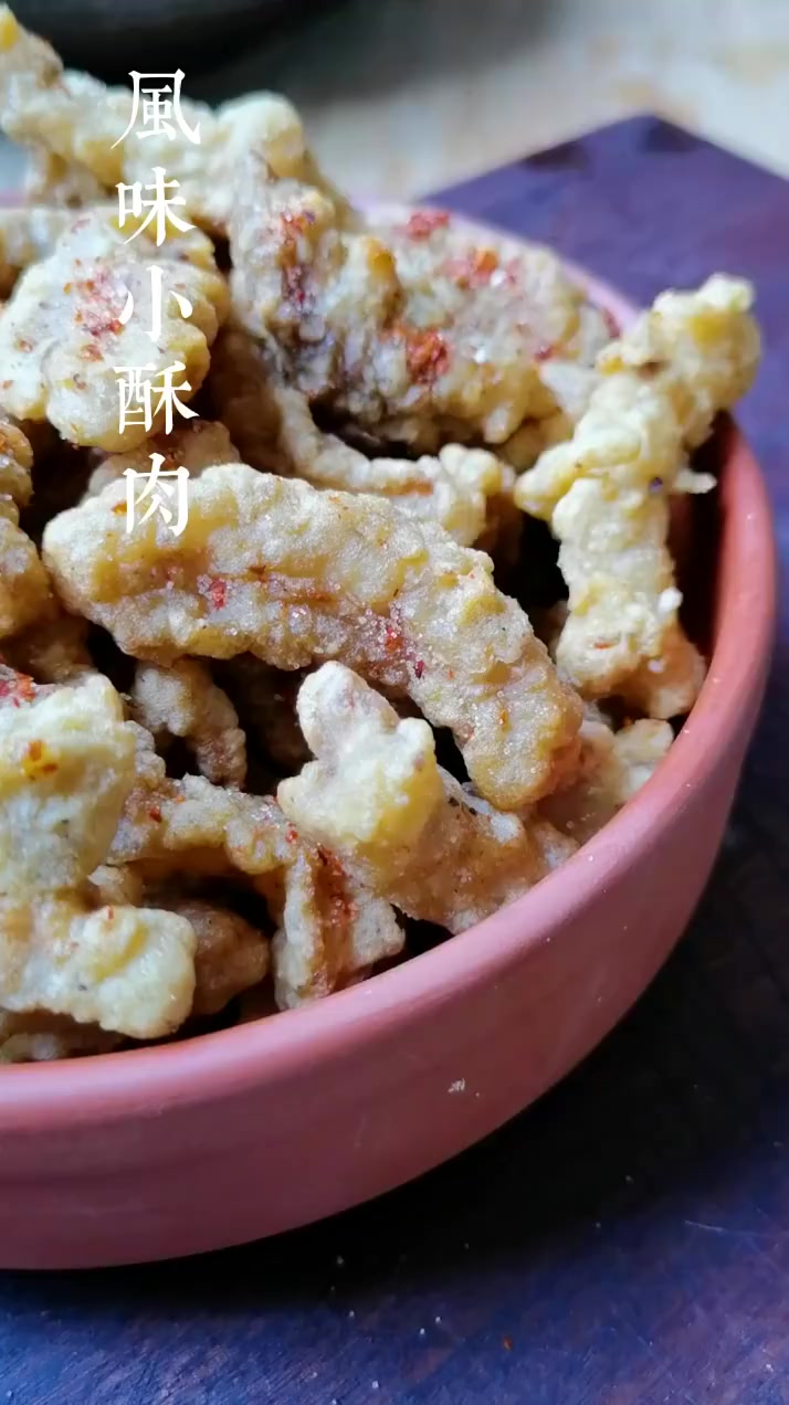 今天学做这道吃火锅必点的【小酥肉】吧!口感酥脆香嫩~视频最后有教程,记得保存!(每日择优君