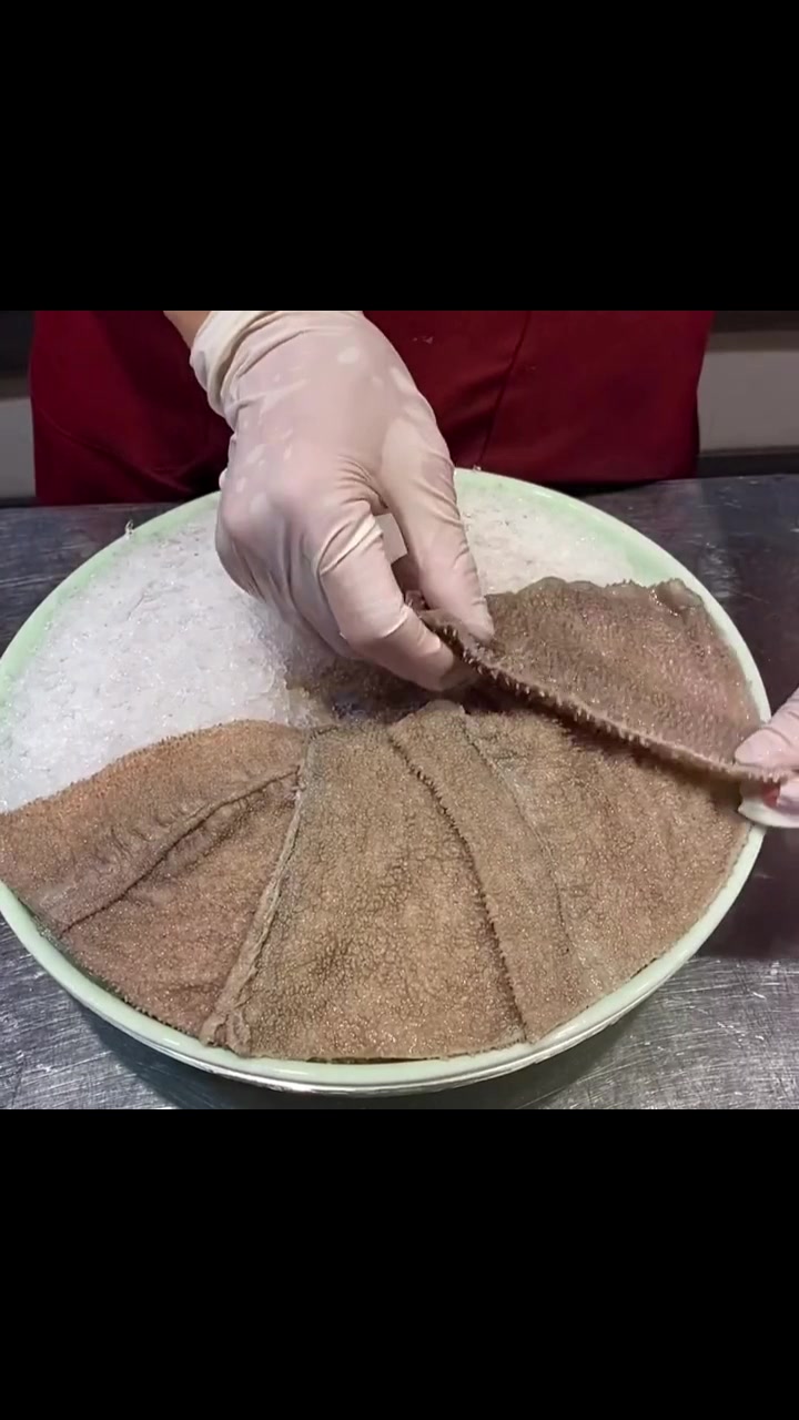 原来火锅店是这样摆盘的,无意间看到,瞬间感觉被骗了!