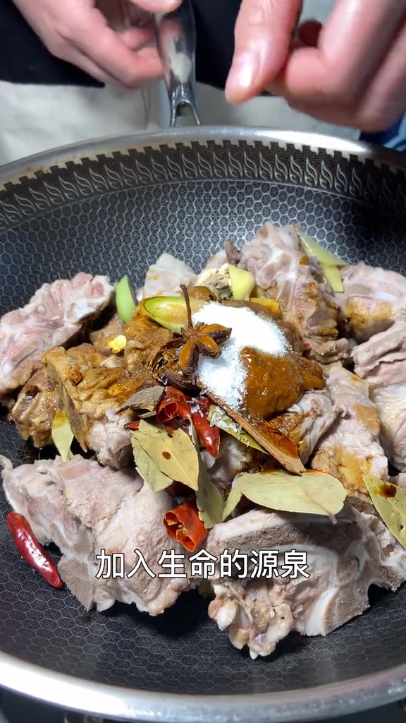 酱脊骨的家常做法。