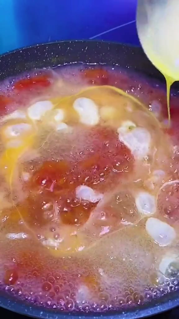 鸡蛋柿子汤的做法。