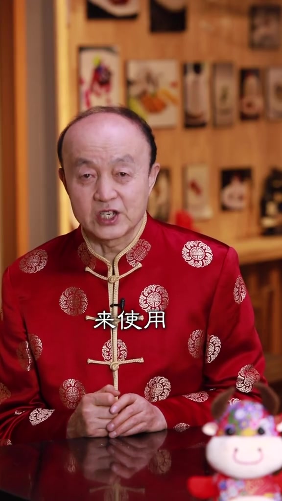 虾仁炒西兰花的做法。