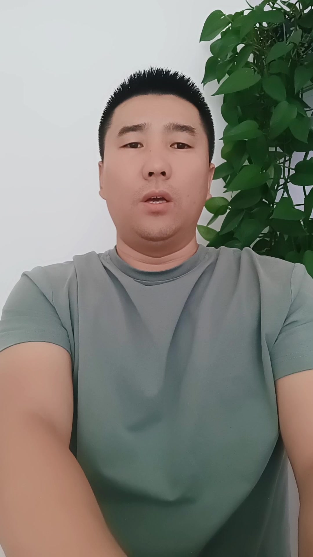 章鱼吃什么食物呢?