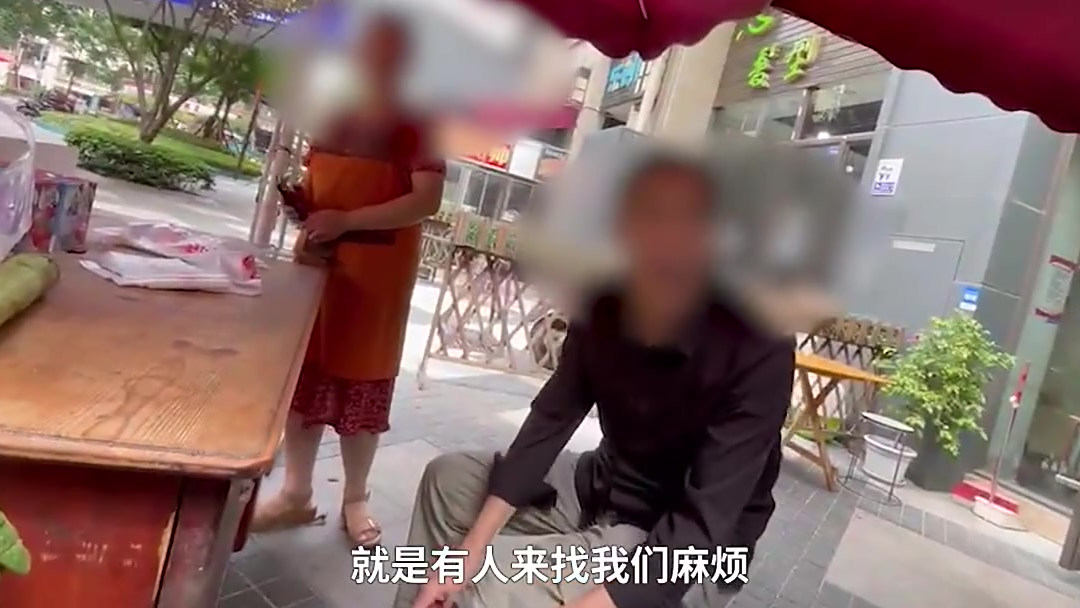 【外卖平台上的影子蛋糕店:跨千里接单赚差价,证照系盗用】近日,辽宁黑山的王女士向澎湃反映,