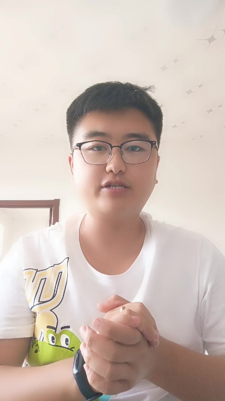 榕树的叶子像什么?