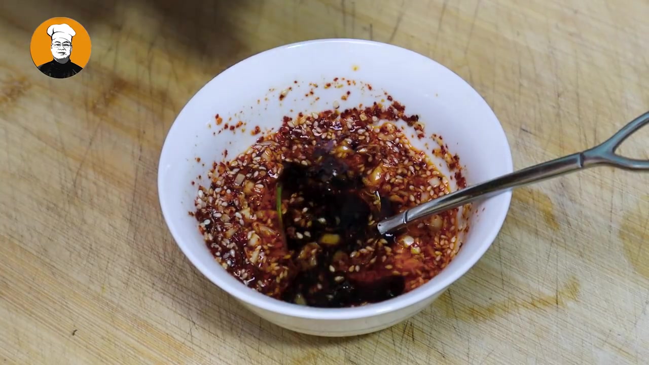 包菜别只会炒着吃了,教你懒人做法! 包菜别只会炒着吃了,教你懒人做法,清脆解腻,上桌家人都