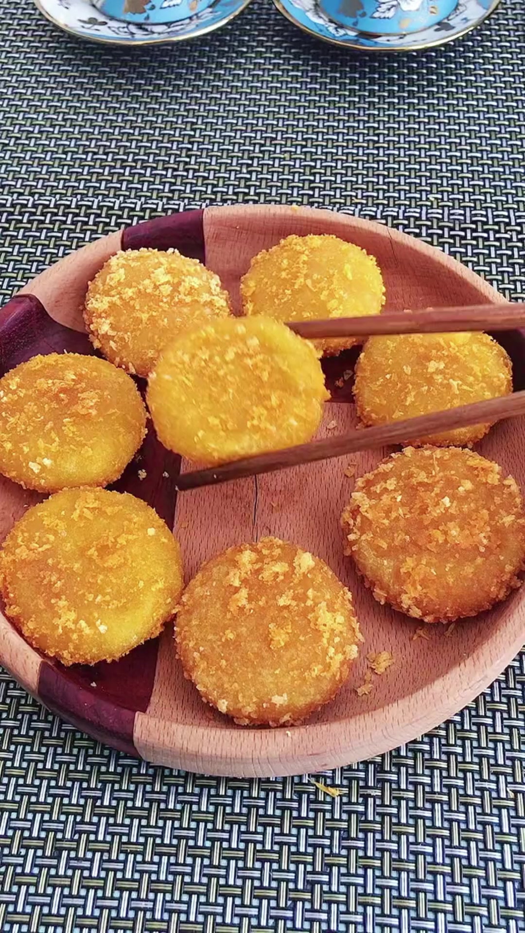 南瓜饼的做法家常做法。