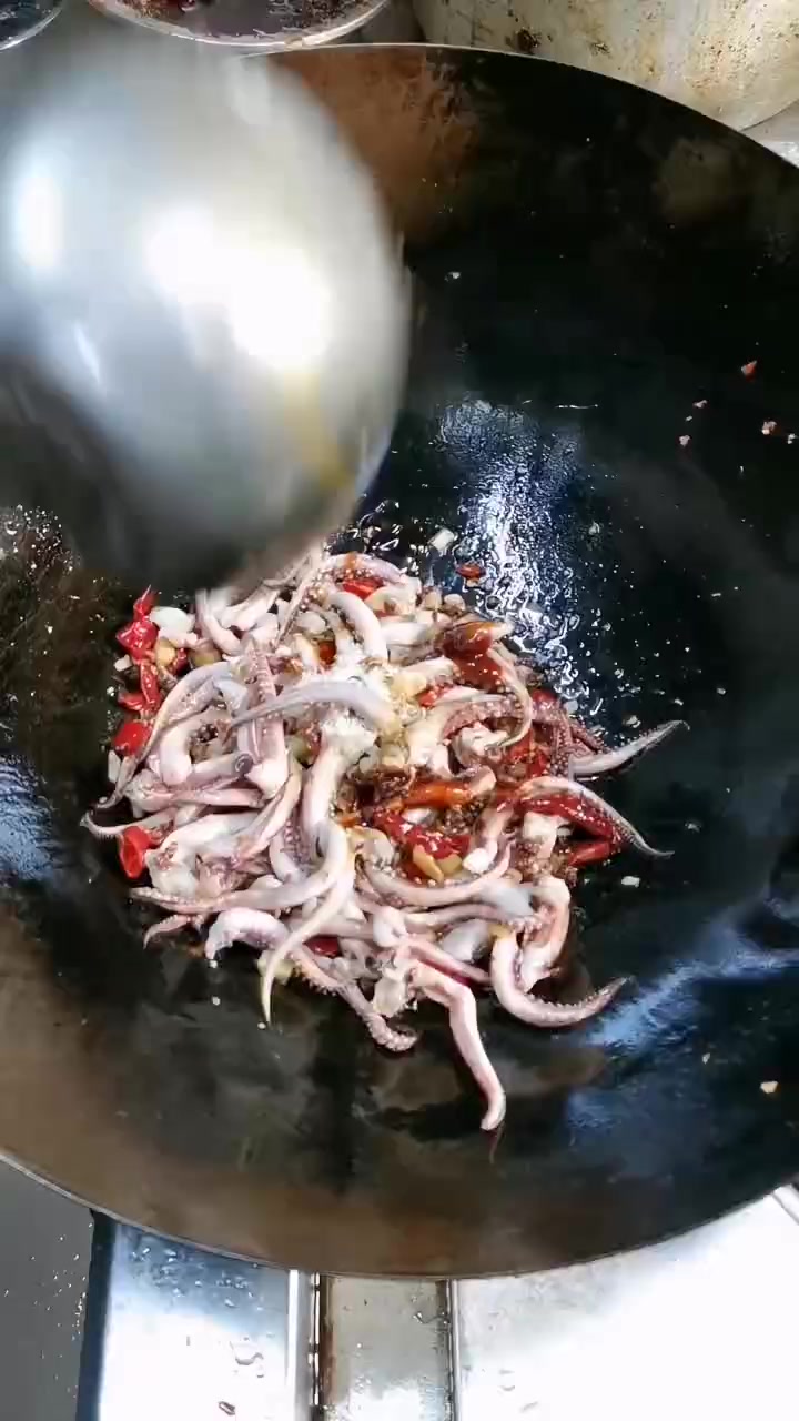 炒鱿鱼须的家常做法
