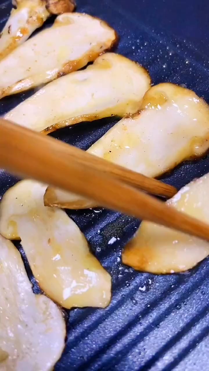 黄油煎松茸的家常做法,喜欢的可以去试试了