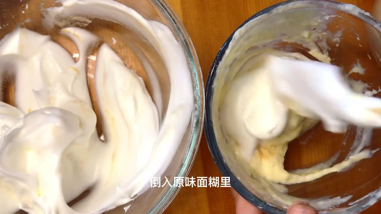 提拉米苏味的!超低卡蛋糕被我做出来了!!! 慕斯口感哦!无糖油,无面粉! 最近天气变凉要注