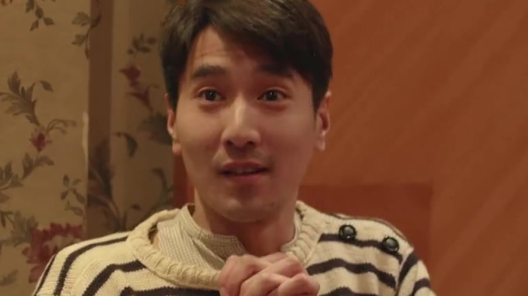 由娄烨执导,巩俐、赵又廷主演的电影《兰心大剧院》释出兰心大剧院导演特辑。拍摄现场,导演娄烨