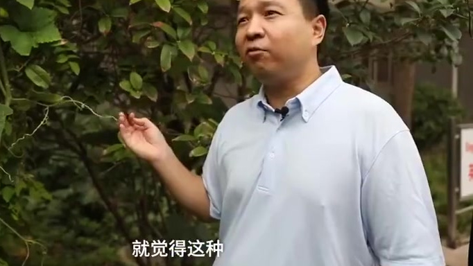 【宝藏老师|生物老师教学生解剖鱼和小龙虾,男生动手吓到大叫】从教11年的刘华全是郑州七中的