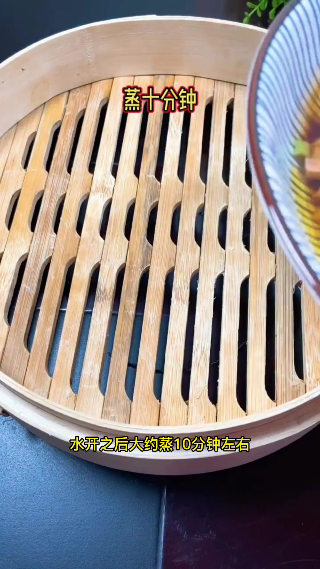 美味菜谱:蒸鸡蛋这么做是挺懒的