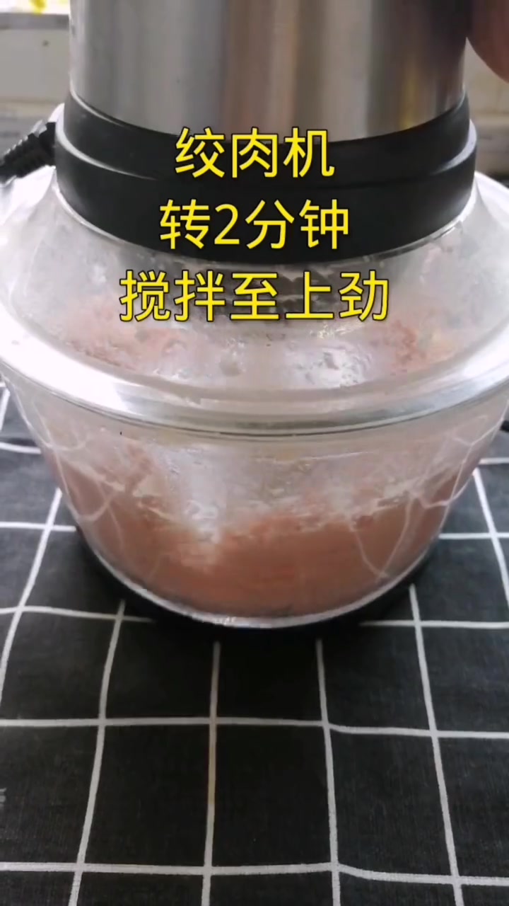 瘦肉丸的正宗做法和配方摆摊。