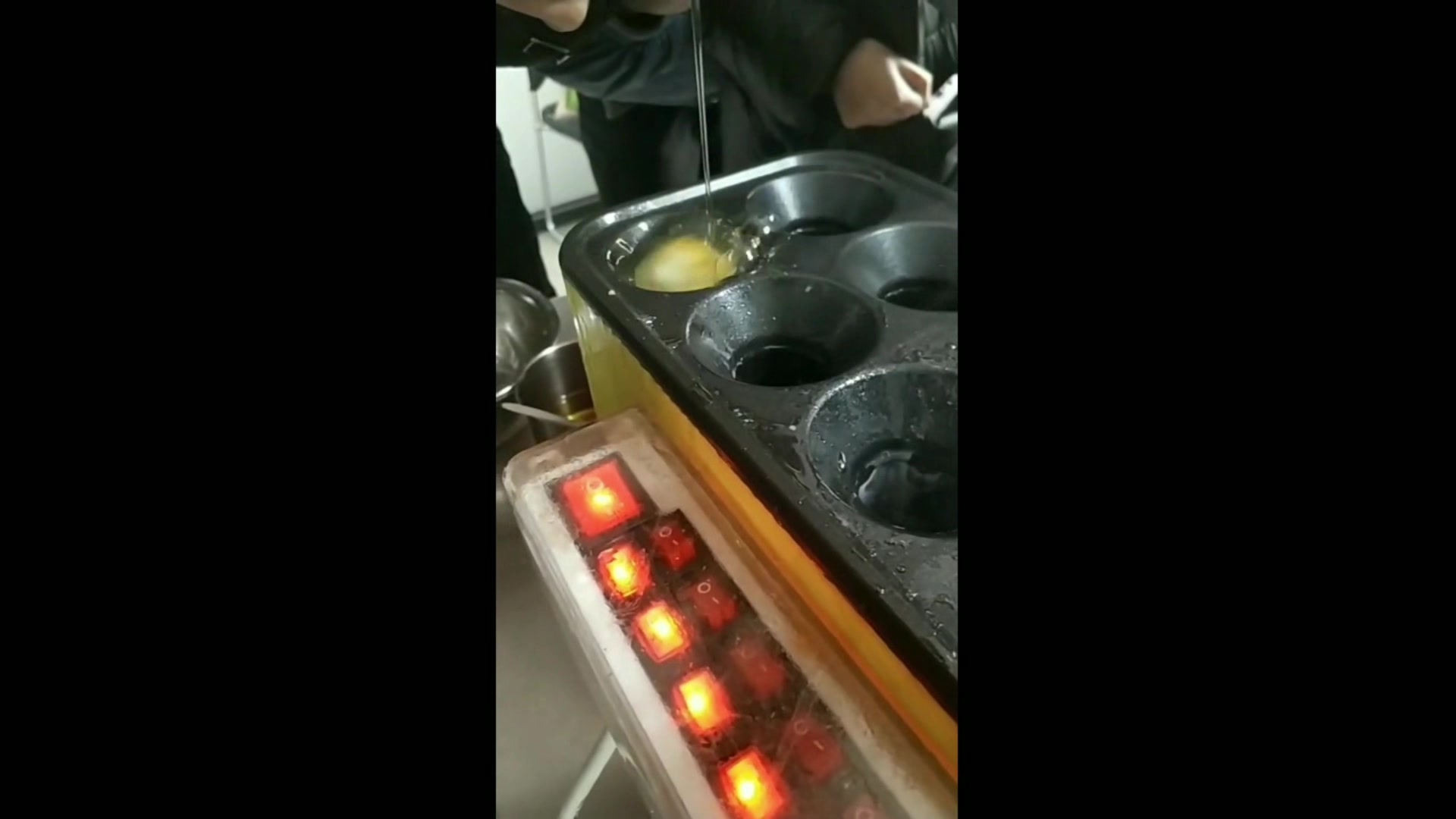 转炉烤饼机器燃气摆摊电旋转烤炉新款烧饼炉
