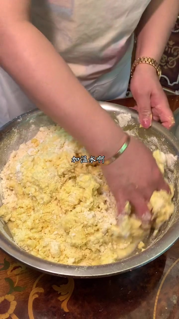 东北锅贴大饼子的做法