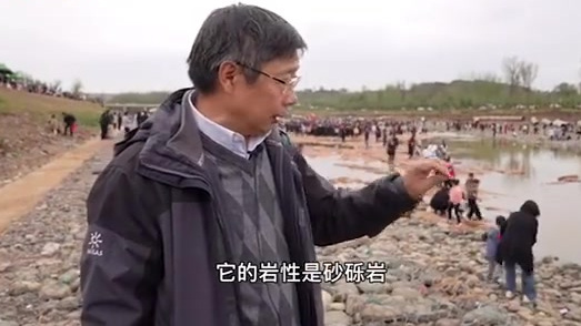 【洛阳现独特地质地貌,引众人观赏,专家:丹霞地貌雏形,实属罕见】连日来,由于陆浑水库泄洪放