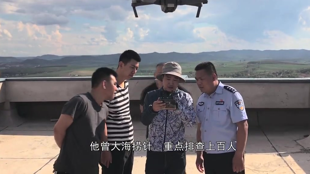 【朱振龙:牢记初心使命,用刑侦尖刀捍卫社会安宁】从警26年来,朱振龙绝大部分时间战斗在侦查