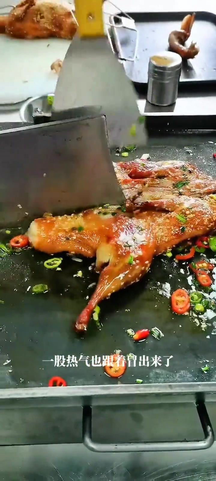 铁板烤鸭的做法和配料配方。