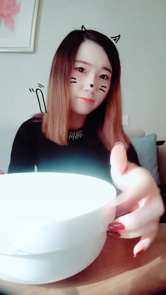 真实美女生活照组图 美女生活照头像照片包装素材