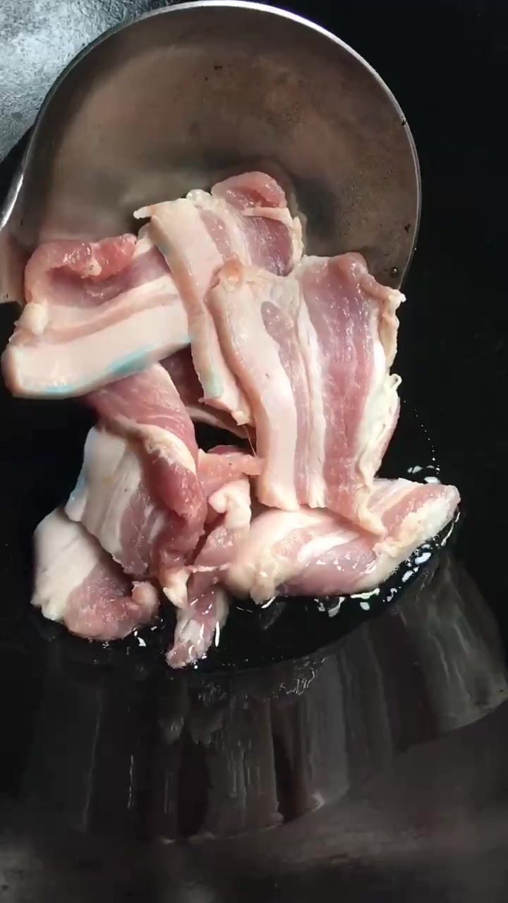 正宗东北乱炖的做法。