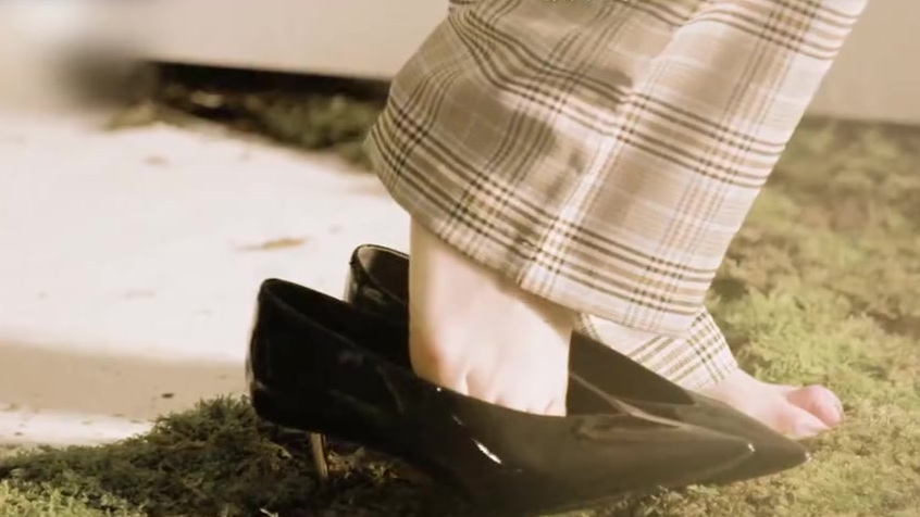 【王鸥2021年生日PART7-“和光同尘”生贺视频】“和光同行,跌跌撞撞的摸索,和光同舞