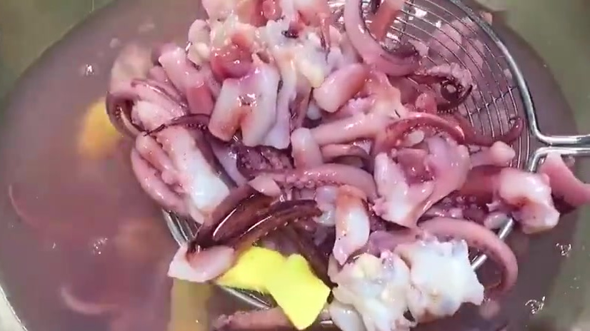 香辣炒八爪鱼,爱吃香辣口味的可以试试~(美食天天见)