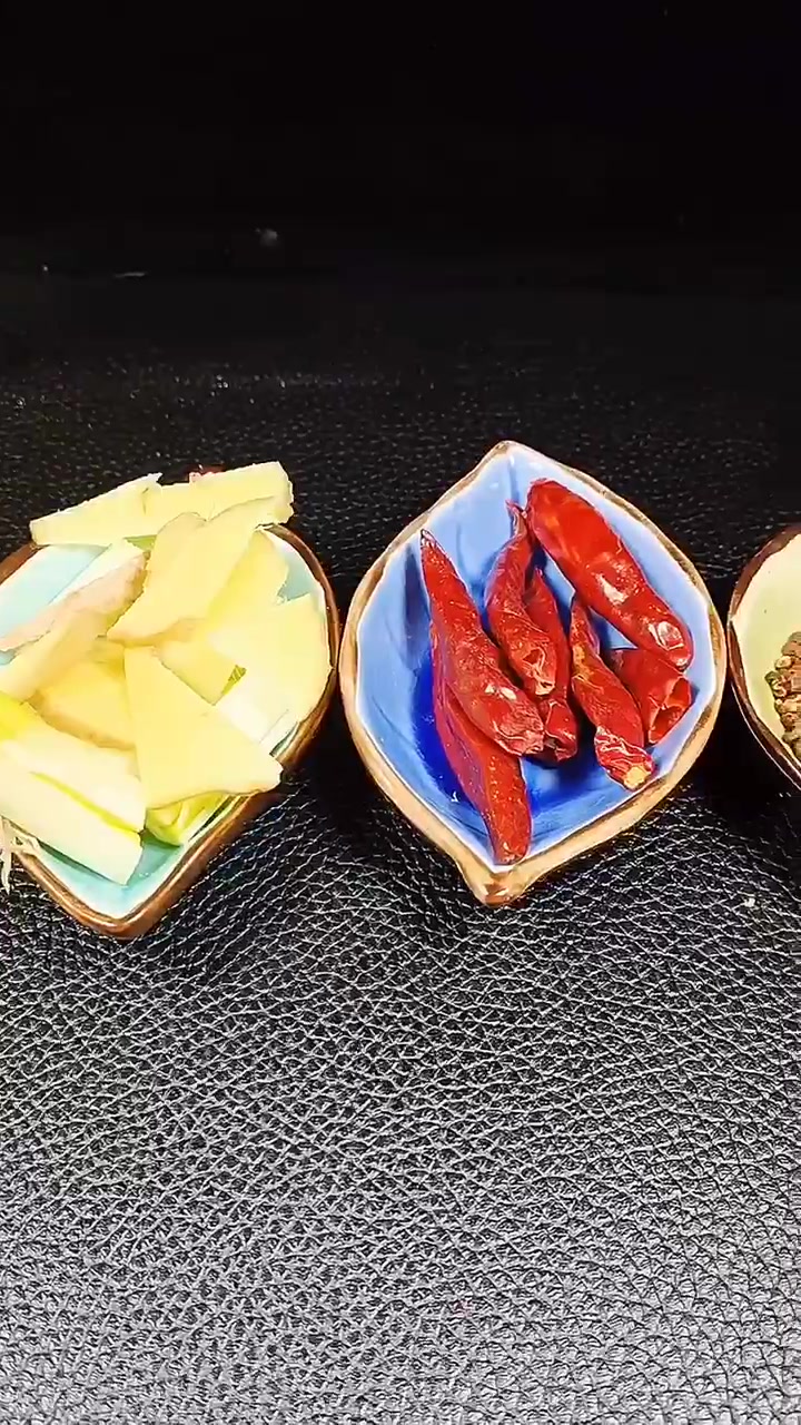 爆炒羊头肉的做法。