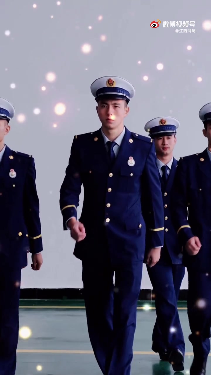 #全国消防宣传月# 听说还有人不知道火警电话号码是多少?来,戳视频↓看到最后。
