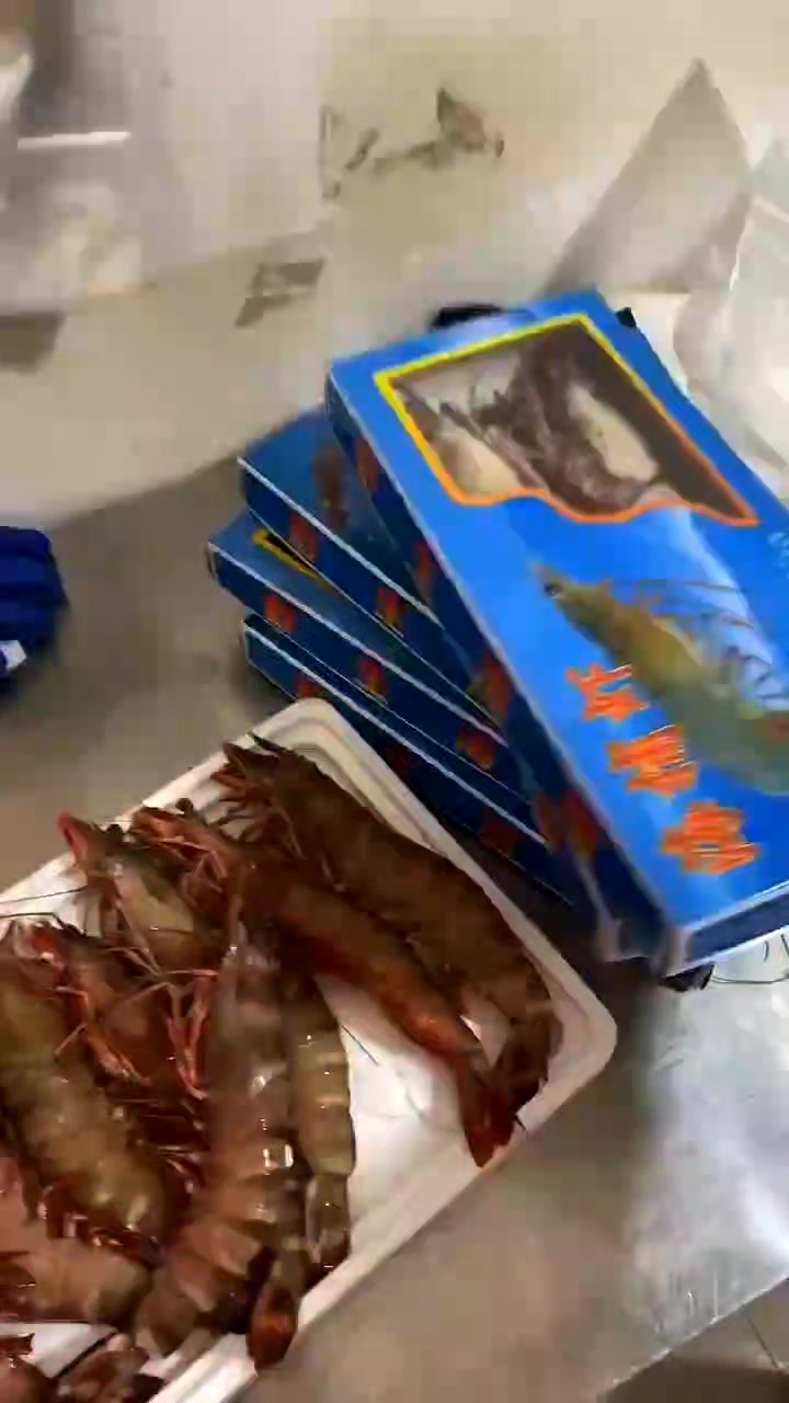 老虎虾装盒送大领导