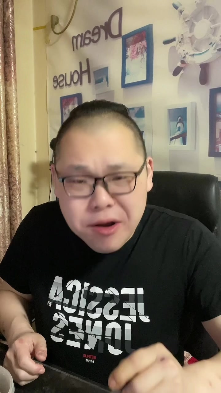 睁眼就饿,睡醒就吃