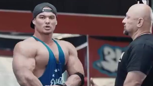 杰瑞米FST—7胸肌训练!冠军教头经常提到flexing and posing!意思就是在