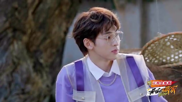  #最后的赢家# 面对特邀出演孟鹤堂的猜蔬菜挑战,秦霄贤猜不出来后直接开启夜宵点菜模式,明