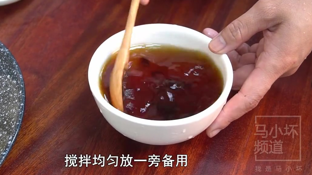 #美食时间# 家常一品豆腐煲,鲜香味美又便宜,汤汁拌饭都能吃两碗,喜欢的做起来~