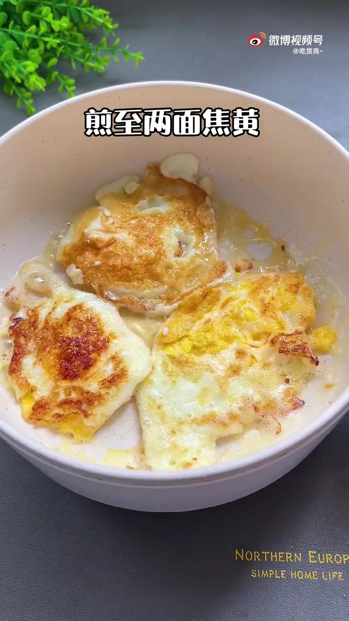 【嫩豆腐海带汤做法】看似简单的汤,富含各种维生素,孩子长身体的时候后一定要多吃。美食做菜