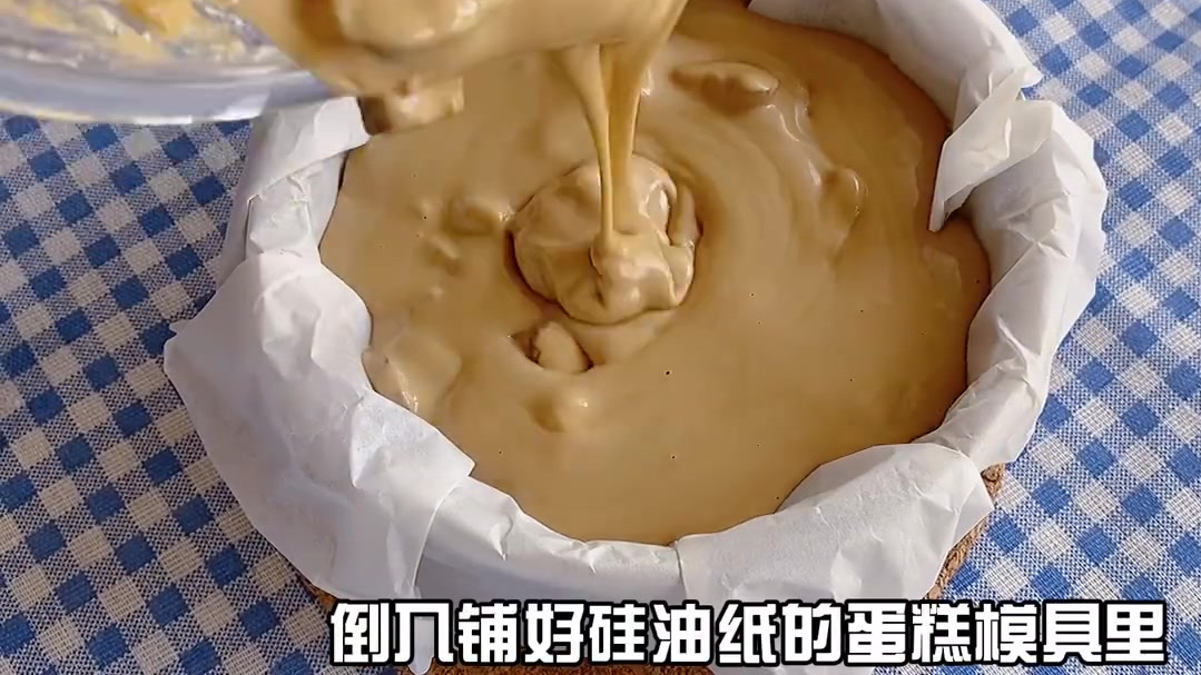 适合在冬天吃的脆皮红糖年糕～外皮酥脆,内馅软糯香甜超好吃!做法也简单,只需要烤箱就能轻松g